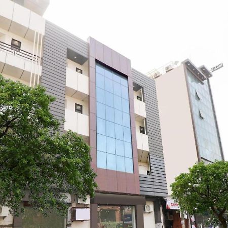 Hotel Red Snapper Couple Friendly At West Delhi New Delhi Ngoại thất bức ảnh