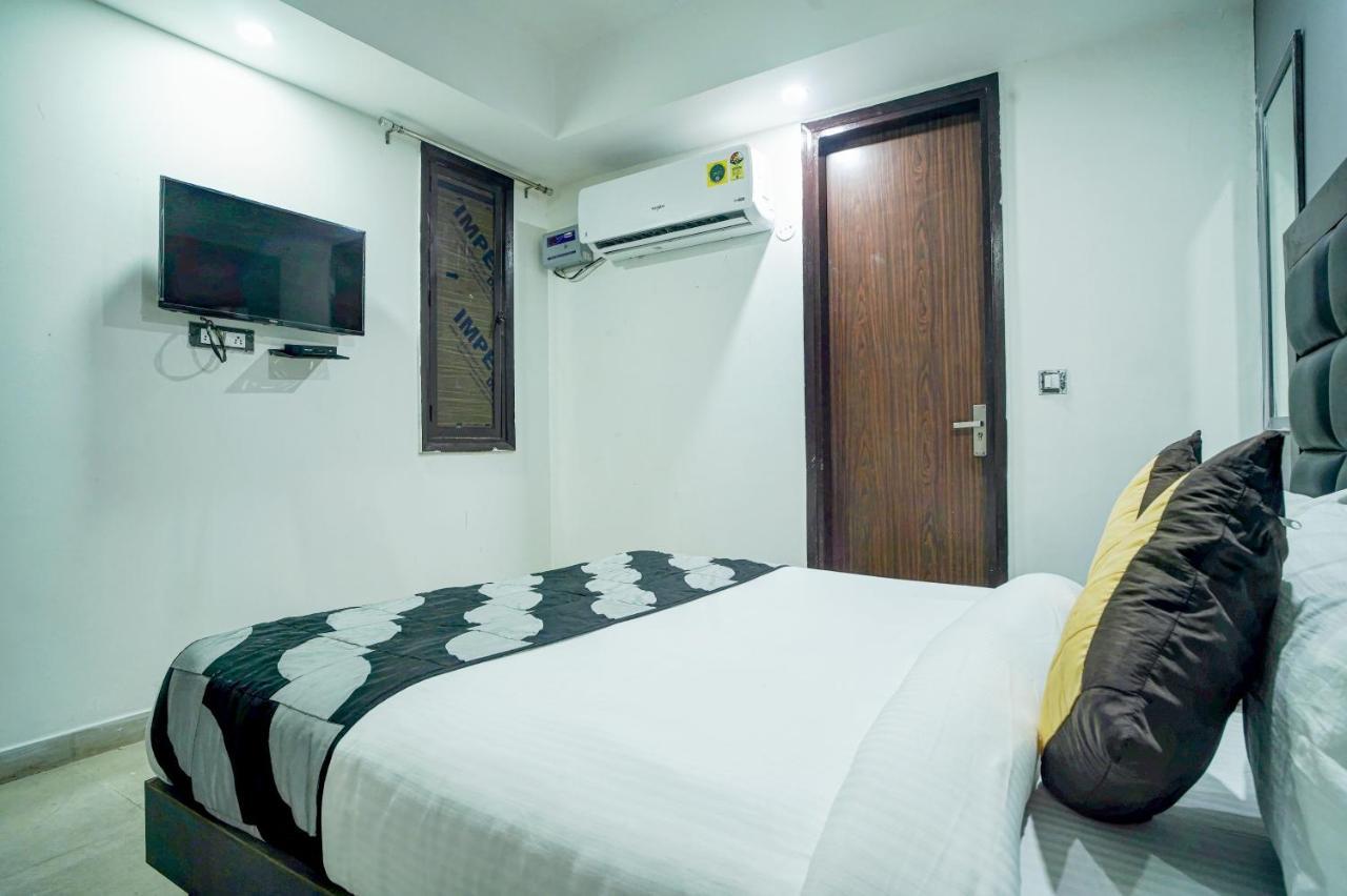 Hotel Red Snapper Couple Friendly At West Delhi New Delhi Ngoại thất bức ảnh