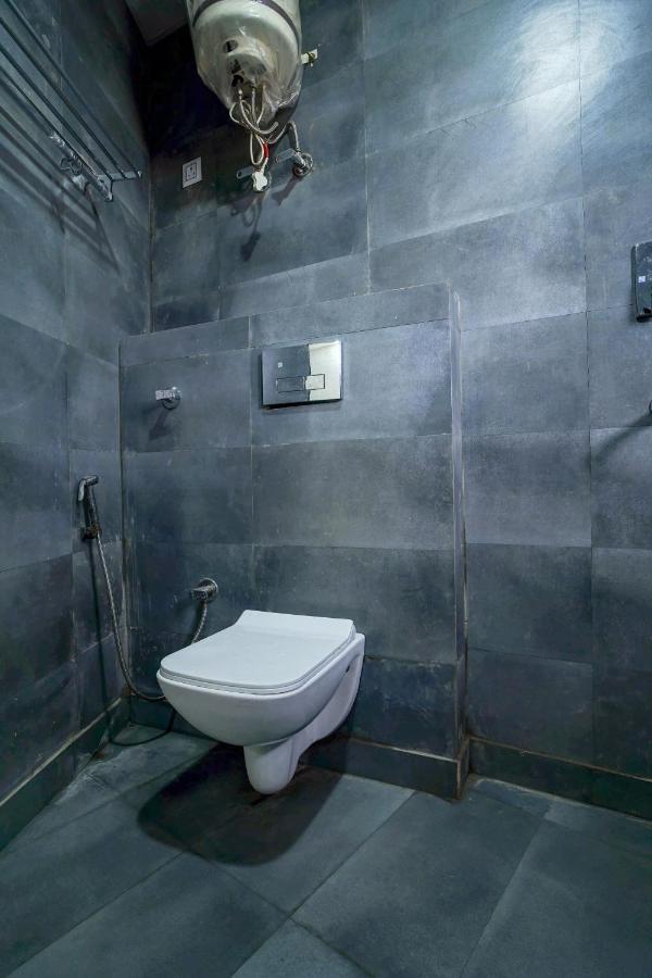 Hotel Red Snapper Couple Friendly At West Delhi New Delhi Ngoại thất bức ảnh